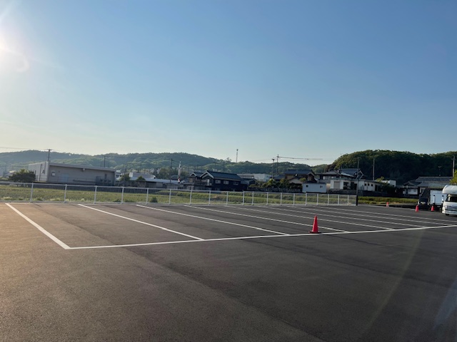 大型駐車場