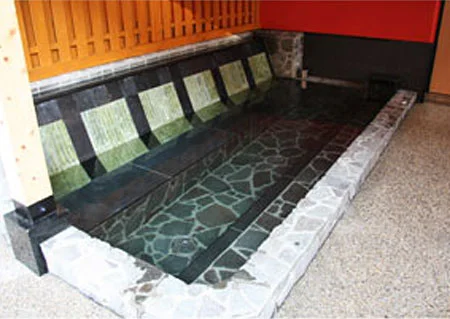 腰掛け湯
